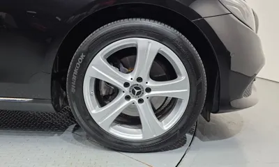 Mercedes-Benz E-Class 2018, 75133 км, за 14697.39 USD