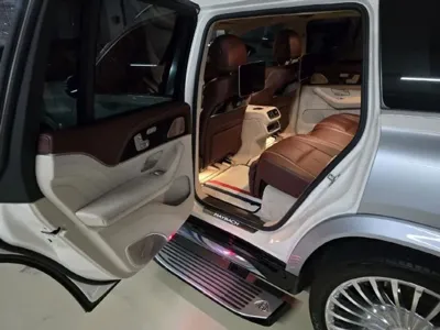 Mercedes-Benz GLS-Class 2023, 28000 км, за 134337.67 USD