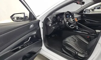 Hyundai Avante 2021, 93948 км, за 8522 USD - фото 10
