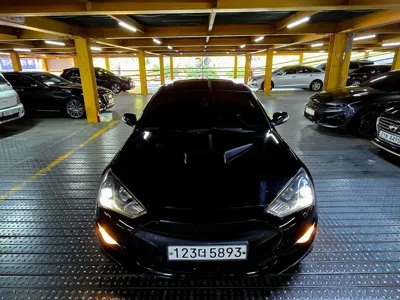 Hyundai Genesis 2012, 192319 км, за 3934.58 USD