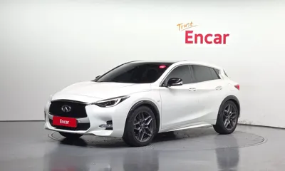 Infiniti Q30 · 2017 год