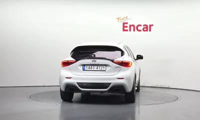 Infiniti Q30 2017, 104656 км, за 6432.98 USD