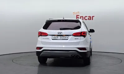 Hyundai Santafe 2016, 130867 км, за 7615.89 USD