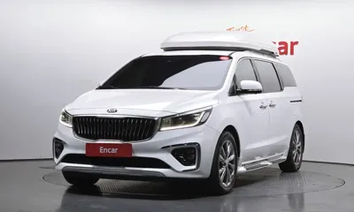 Kia Canival · 2020 год