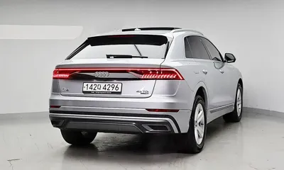 Audi Q8 2021, 115642 км, за 31384.2 USD