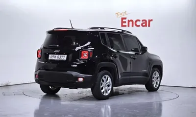 Jeep Renegade 2016, 107284 км, за 4269.57 USD