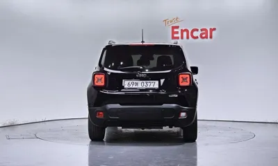 Jeep Renegade 2016, 107284 км, за 4269.57 USD