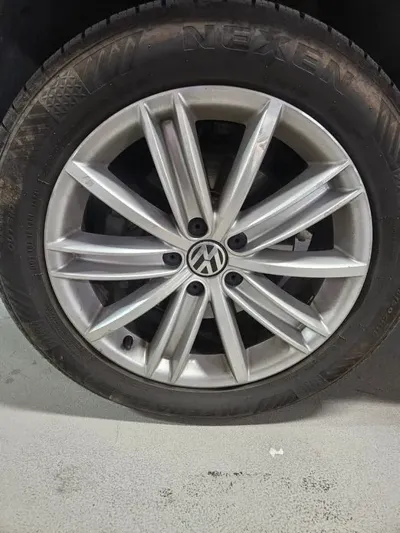 Volkswagen Tiguan 2015, 189268 км, за 5748.26 USD