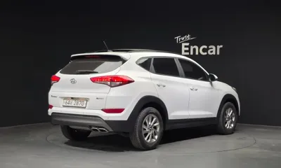 Hyundai Tucson 2016, 88070 км, за 7922.03 USD