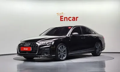 Audi A8 · 2023 год