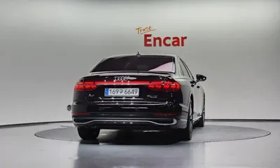 Audi A8 2023, 24416 км, за 65046.9 USD