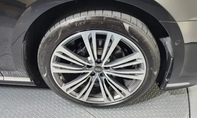 Audi A8 2023, 24416 км, за 65046.9 USD