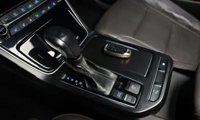 Hyundai Grandeur 2018, 180716 км, за 6508.15 USD - фото 9