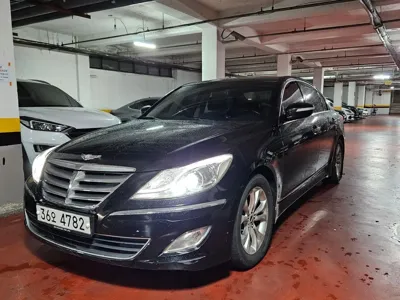 Hyundai Genesis · 2012 год