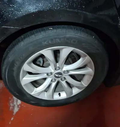 Hyundai Genesis 2012, 143810 км, за 2146.76 USD