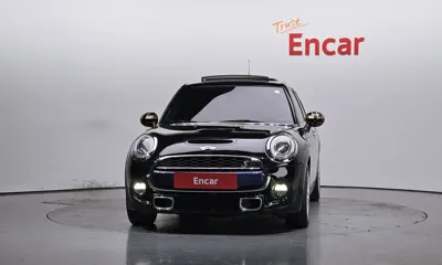 MINI Cooper 2015, 175775 км, за 4618.43 USD