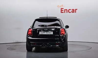 MINI Cooper 2015, 175775 км, за 4618.43 USD