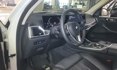 BMW X5 2025, 4387 км, за 65006.8 USD - фото 6