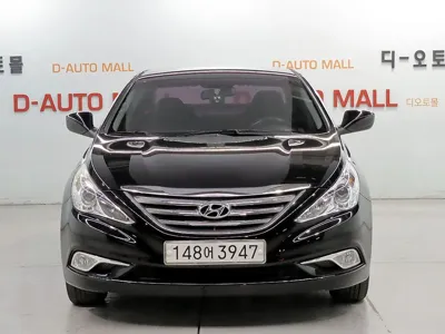 Hyundai Sonata 2014, 189066 км, за 2081.71 USD