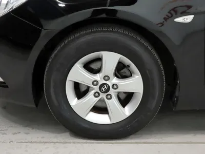 Hyundai Sonata 2014, 189066 км, за 2081.71 USD