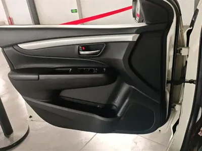 Suzuki Alivio 2016, 95700 км, за 3216.79 USD - фото 7