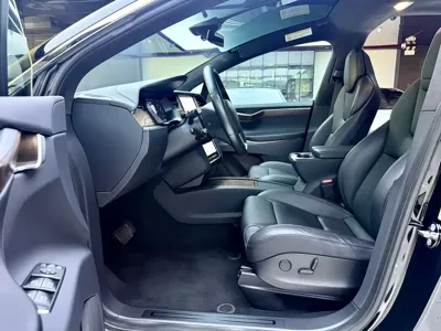 Tesla Model X 2019, 87000 км, за 32333.19 USD