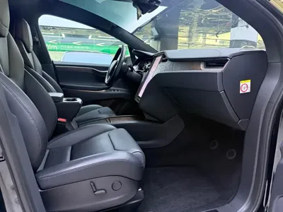 Tesla Model X 2019, 87000 км, за 32333.19 USD