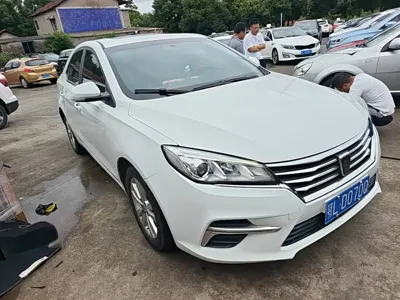 Roewe 360 2019, 66000 км, за 3383.36 USD