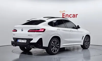 BMW X4 2025, 4174 км, за 53389.31 USD