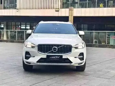 Volvo XC60 2024, 30000 км, за 27261.64 USD