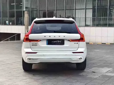Volvo XC60 2024, 30000 км, за 27261.64 USD