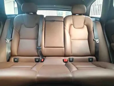 Volvo XC60 2024, 30000 км, за 27261.64 USD - фото 9