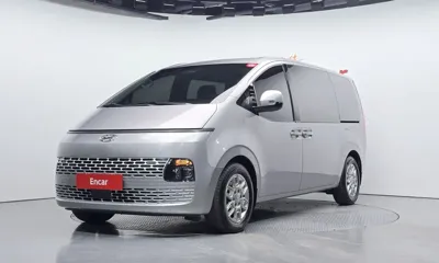 Hyundai Staria · 2023 год