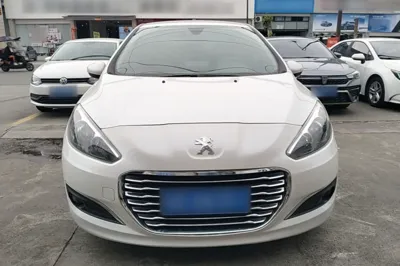 Peugeot 308 2014, 71600 км, за 3993 USD - фото 2