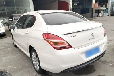 Peugeot 308 2014, 71600 км, за 3993 USD - фото 4