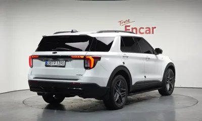 Ford Explorer 2025, 7475 км, за 33366.37 USD