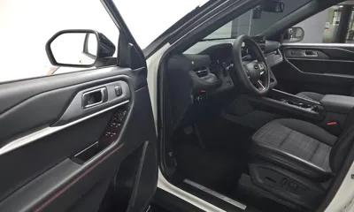 Ford Explorer 2025, 7475 км, за 33366.37 USD - фото 12