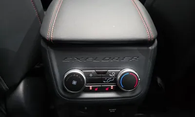 Ford Explorer 2025, 7475 км, за 33366.37 USD - фото 19