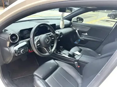 Mercedes-Benz A-Class 2020, 67000 км, за 10019.29 USD