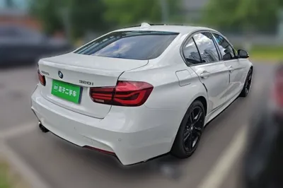 BMW 3 Series 2019, 23300 км, за 17373 USD