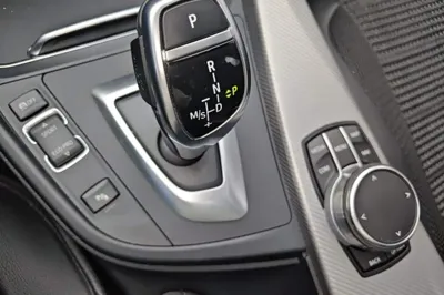 BMW 3 Series 2019, 23300 км, за 17373 USD - фото 11