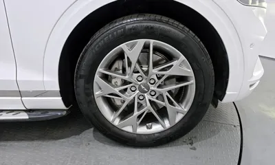 Genesis GV70 2023, 23494 км, за 28404.36 USD