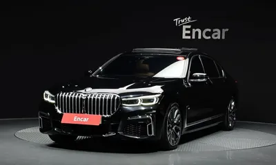 BMW 7-Series · 2020 год