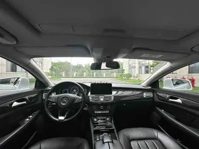 Mercedes-Benz CLS 2015, 100000 км, за 14426.54 USD