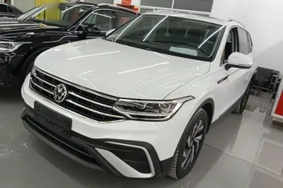 Volkswagen Tiguan L · 2023 год