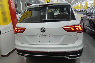 Volkswagen Tiguan L 2023, 34700 км, за 19808 USD