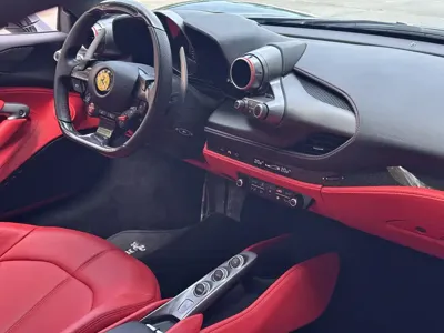 Ferrari F8 2021, 5000 км, за 381195.52 USD - фото 10