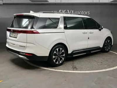 Kia Canival 2021, 177070 км, за 15146.58 USD