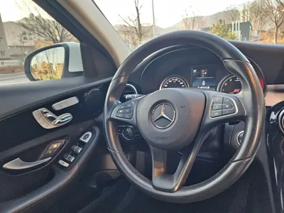 Mercedes-Benz C-Class 2017, 120820 км, за 7598.28 USD - фото 17