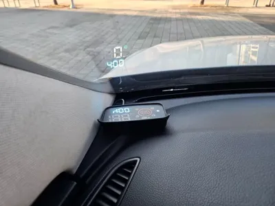 Mercedes-Benz C-Class 2017, 120820 км, за 7598.28 USD - фото 20